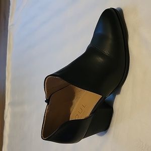 SOUL Naturalizer booties